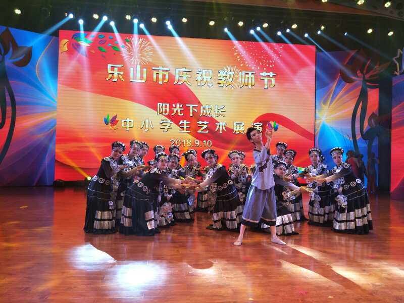 1537233127384439.jpg 200329922.jpg