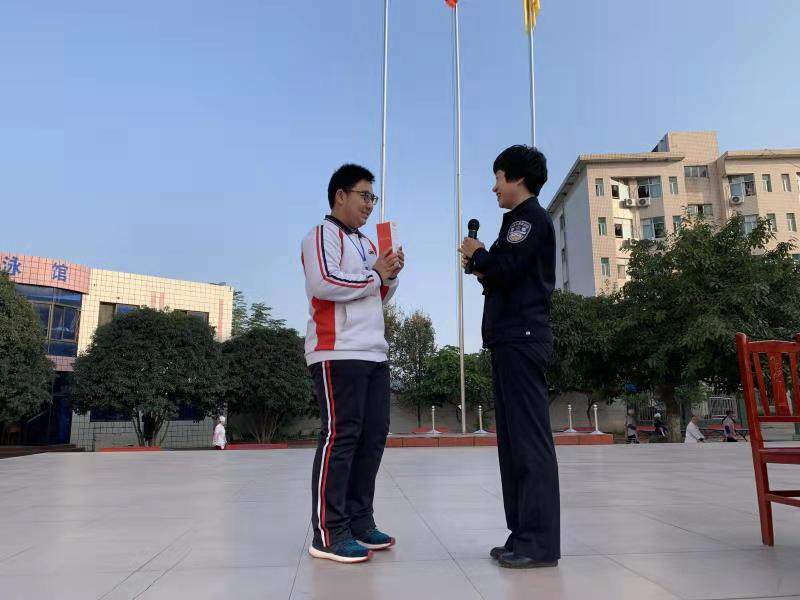 1543544960161615.jpg 1907477415.jpg